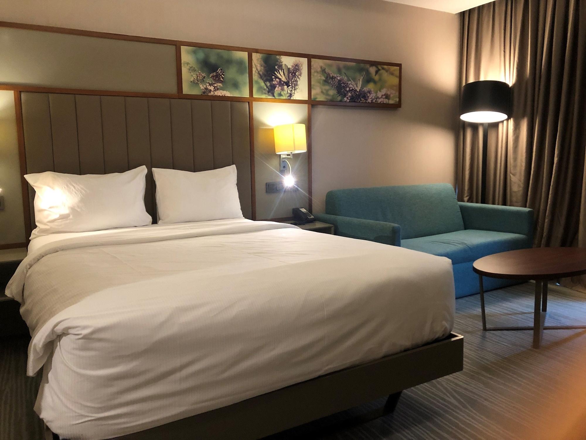 Hilton Garden Inn Istanbul Atatuerk Airport Exterior foto