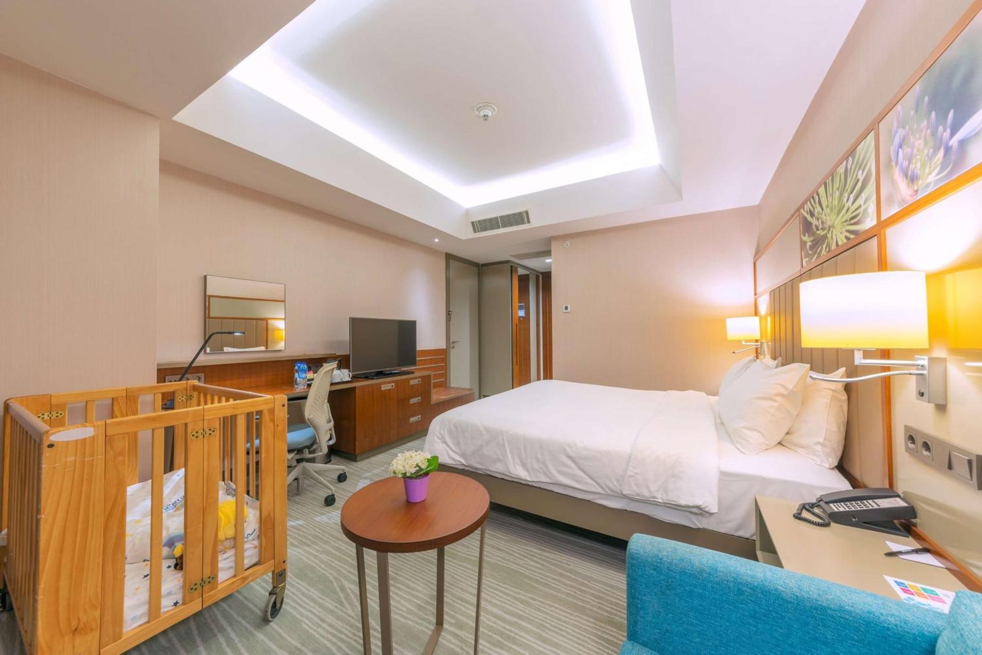 Hilton Garden Inn Istanbul Atatuerk Airport Exterior foto