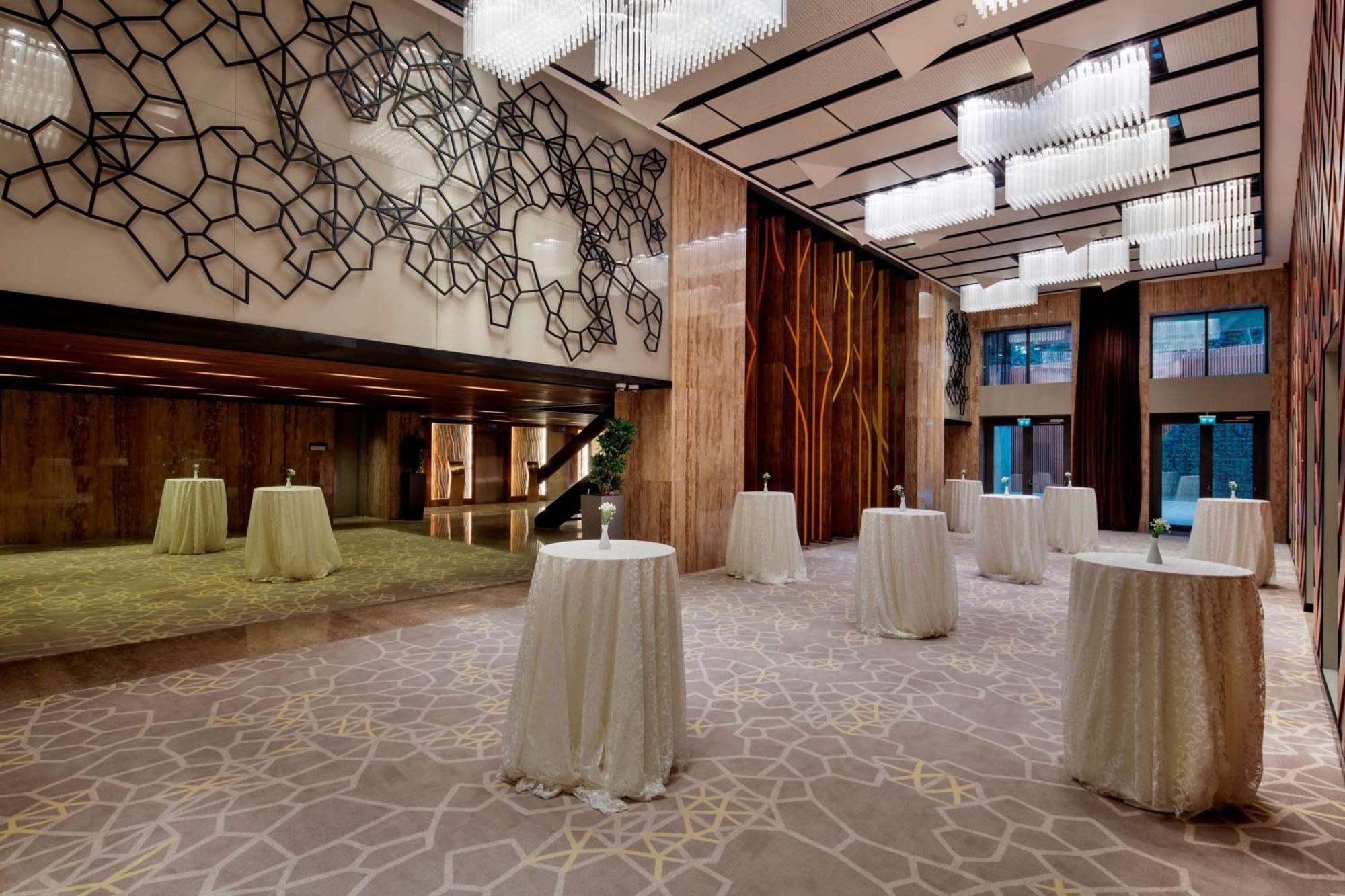 Hilton Garden Inn Istanbul Atatuerk Airport Exterior foto