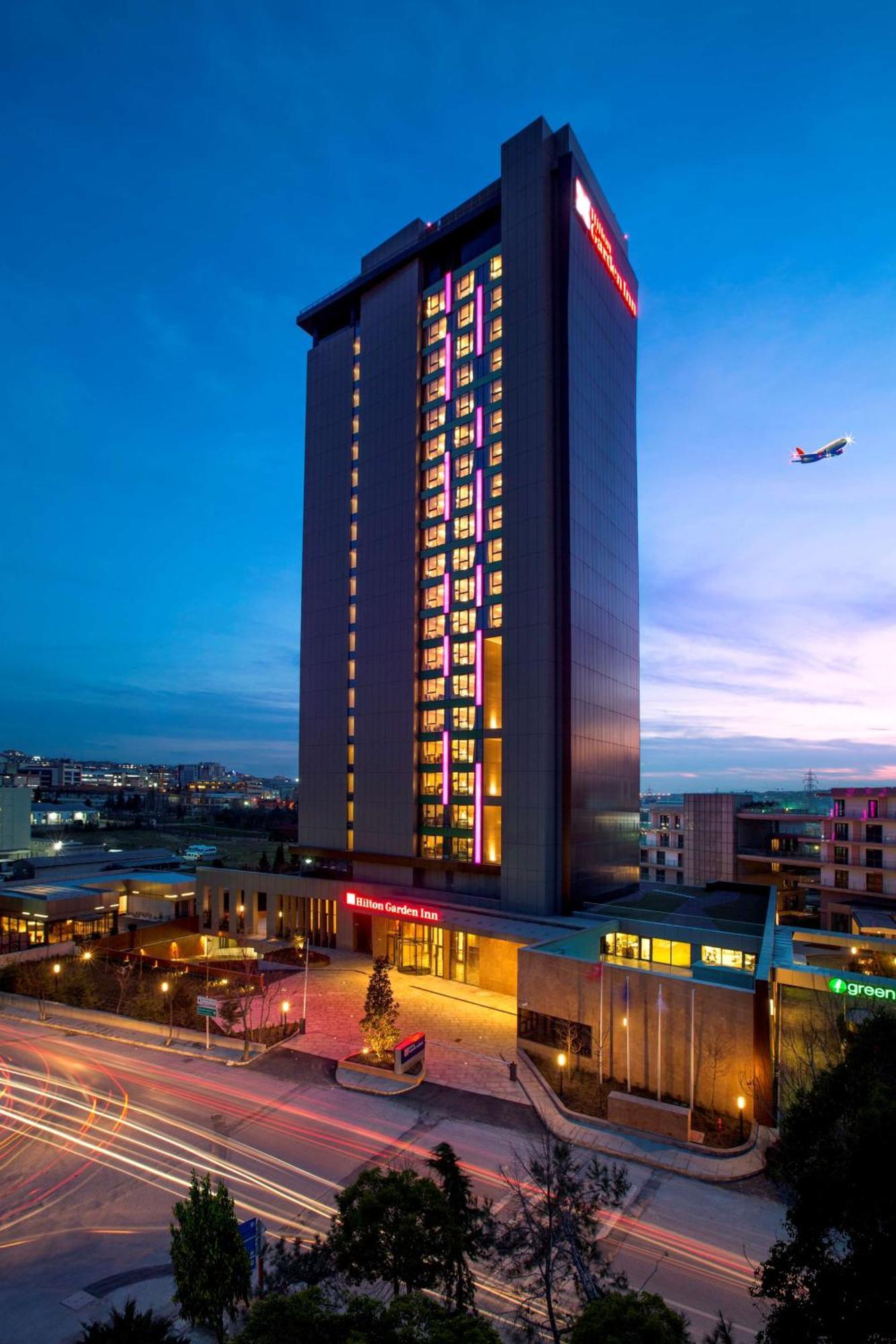 Hilton Garden Inn Istanbul Atatuerk Airport Exterior foto