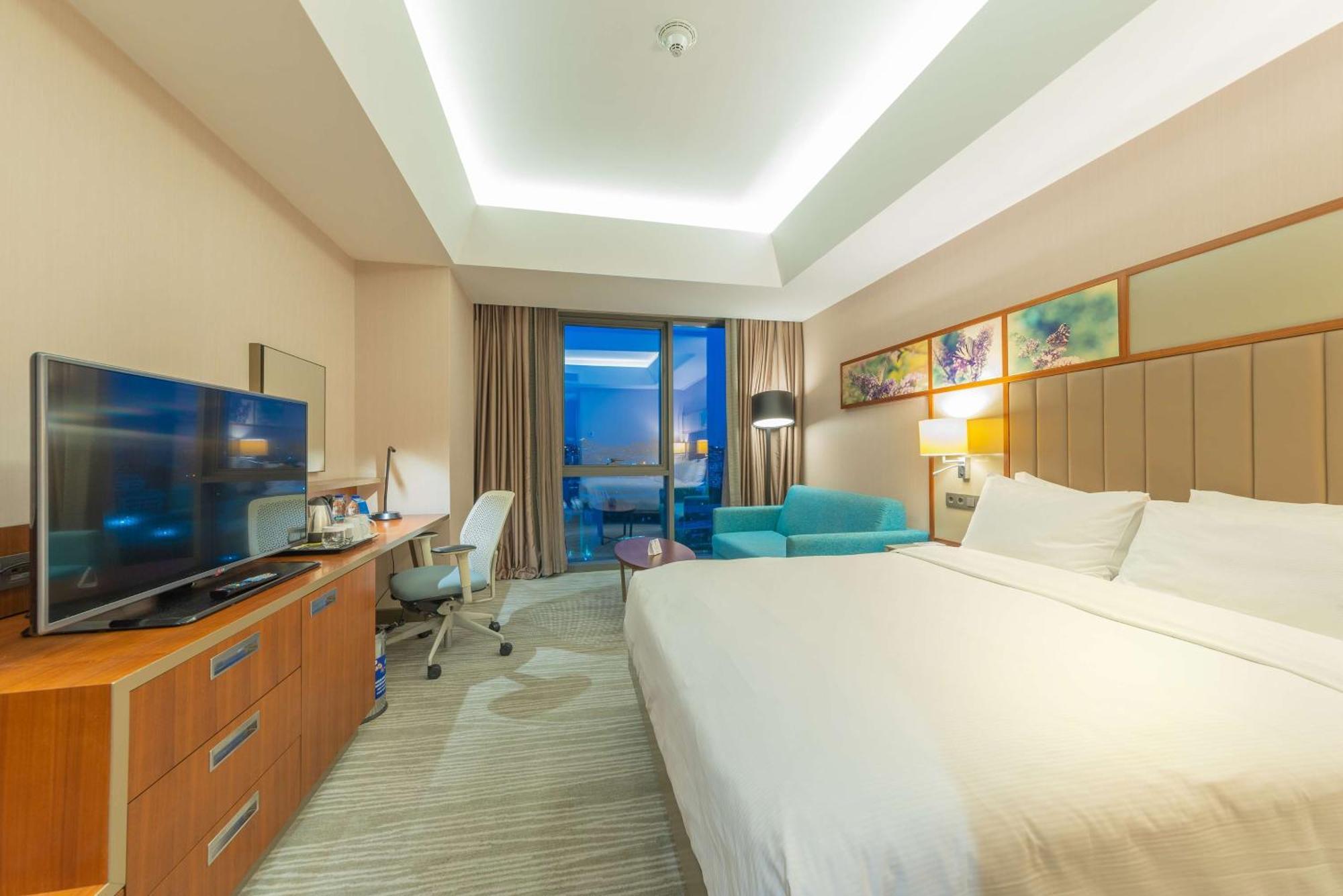 Hilton Garden Inn Istanbul Atatuerk Airport Exterior foto